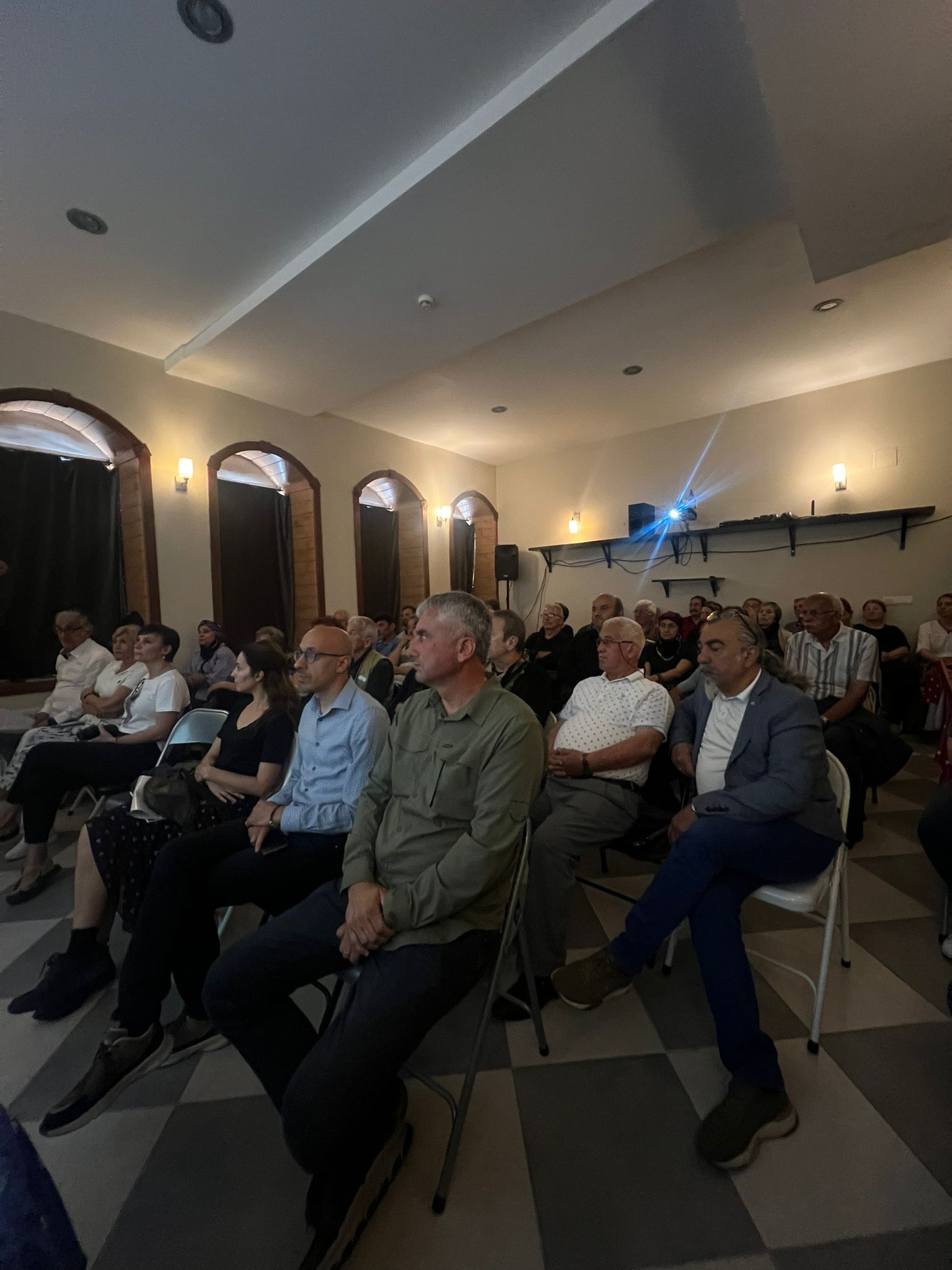 ÇAMLIHEMŞİN'İN DÜNÜ BUGÜNÜ VE YARINI Panelimiz düzenlenmiştir.
